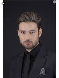 É ordenado sacerdote por deus. Los Ojos Del Espectador Sergio Marone Actor Brasileno