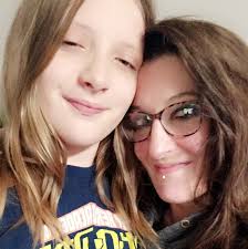 Local nail salon offers licensed services