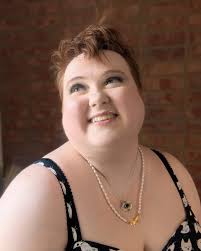 The bi*ch got the CHOP! And I LIVE! THIS was the emotional release that  cutting off the original 6 inches was supposed to give. Well now we're at  least 2 or 3