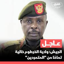 قولِيها يا اخيَّة للنفْسُو ما هِيِّا شِن جبهة متكِيِّة لي شاشة كاكِيِّة من  يا نكي طربوشة جم جبهة دُغْريِّة العمِّة مكوِيِّة فوق رأسُه ملوِيِّة ترقِش  بياض نِيِّة حاضنالَه طاقِيِّة بالهيْبَة منقوشة