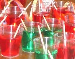 Wackelpudding Mit Schuss In Schnapsglasern Wackelpudding Schnaps 80er Jahr Party