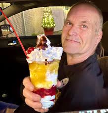 Banana Splits everywhere: Voted best Real Icecream in the Milky Way…