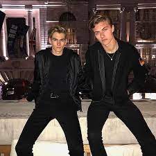 18 Me Gusta 1 Comentarios Presley Gerber Presleygnews En Instagram Presley Gerber With Lucky Blue In London Lucky Blue Lucky Blue Smith Presley Gerber