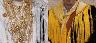 Vi sveliamo una serie di trucchi infallibili per smacchiare i vestiti bianchi e renderli puliti, candidi e più bianco non si può, ecco come smacchiare i vestiti. Parliamo Degli Antichi Vestiti Di San Nicandro La Pacchiana E Il Pastore Civico93 Be Original