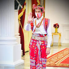 Pakaian adat tradisional sumatera selatan adalah aesan gede. Daftar Nama Pakaian Adat Dari Setiap Provinsi Yang Ada Di Indonesia Ragam Bola Com