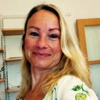 200+ "Anna Léo" profiles