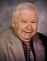 Sandy Aucoin's Instagram, Twitter & Facebook