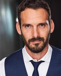 Eric Aragon Biography, Age, Height & Wife