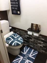 100均 セリアのプラダンでトイレの配管をお洒落に目隠し ブルックリン風 トイレ おしゃれ セリア 壁紙 インテリア 装飾