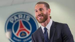 Sergio ramos will undergo a medical in paris on tuesday following his departure from real madrid after 16 years. Paris Saint Germain Sergio Ramos Erklart Seinen Wechsel Fussball International Sport Bild