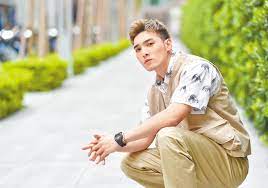 黃偉晉也透過社群軟體發文報平安。（圖／翻攝自黃偉晉ig） （封面圖／翻攝自陳零九 nine chen臉書） 【往下看更多】 正妹打疫苗!衣服一拉掉出北半球 醫護傻爆眼 這群人尼克爆痛毆護理師 遭罵「耍流氓」崩潰道歉了 é»ƒå‰æ™‰é«˜ä¼°è‡ªå·±é›£å…å—å‚· å¨›æ¨‚æ–°èž ä¸­åœ‹æ™‚å ±