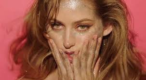 Betta Lemme Bambola Testo Traduzione E Video