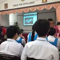 1 ziyaretçisinden 14 fotoğraf gör. Photos At Smk Bandar Kuching No 1 Jalan Chong Kiun Kong