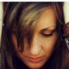 Amanda Yslas's Instagram, Twitter & Facebook