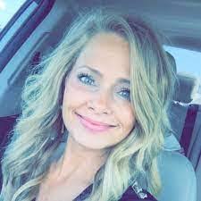 Tosha Smallwood's Instagram, Twitter & Facebook