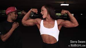 Female Muscle Videos and Photos - HerBiceps