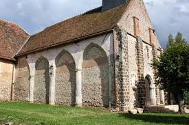 Le Boullay Les Deux Eglises Eglise Saint Aignan 28 Avec Images Eglise Saint Symphorien Statue Equestre