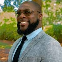 Edward Mccray's Instagram, Twitter & Facebook