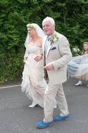 Taken from 40th anniversary episode of emmerdale. Emmerdale S Eric Pollard And Brenda Walker Get Married In Real Life Ok Magazine