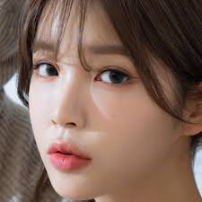 Ahhh! Kristin Monthly Gray