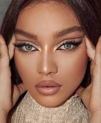 Here Is How To Nail The Celeb Approved Fox Eye Makeup Trend For A Seductive Gaze Makeup Eye Looks Fashion Makeup Cool Makeup Looks