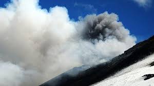 El gesva asesora al comité de crisis de la provincia del neuquén. Organizan La Evacuacion Por Erupcion Del Volcan Copahue Entre Argentina Y Chile