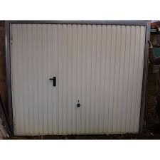 Une porte de garage en aluminium double paroi avec mousse de polyuréthane sans c.f.c. Porte De Garage Basculante Avec Portillon A Prix Bas Promos Neuf Et Occasion Rakuten