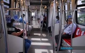 Lrt operator prasarana malaysia said in a statement that two of its trains running on the kelana jaya line, that runs underground into the petronas twin towers, experienced an incident. Bernama Mco Lrt Operating As Usual