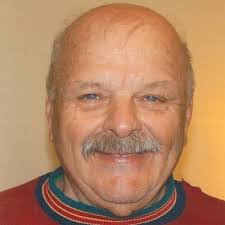 Peter Lach's Instagram, Twitter & Facebook