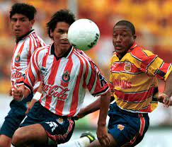 Cláudio luiz rodrigues parise leonel более известный, как клаудиньо порт. Que Fue De Claudinho El Excentrico Goleador Brasileno Que Milito En Mexico