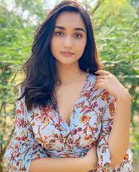 Akanksha Sharma S Wiki Age Height Physical Appearance Husband Boyfriend Family Relationship Biography Facts Photos Videos More Aahatein agnee splitsvilla 4 theme song best audio quality. akanksha sharma s wiki age height