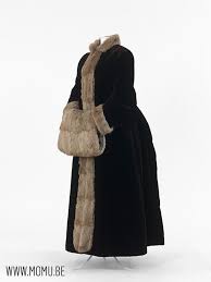 Historical Costume Mantle Momu Fashion Museum Fashion Victorian Clothing Women