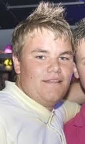 Truckers tried to rescue teen from burning car