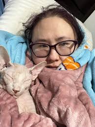 I really enjoy the smell of my farts in bed