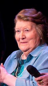 Wishing Dame Patricia Routledge a very Happy 95th Birthday 🎂 🥳 🎉 ❤️❤️