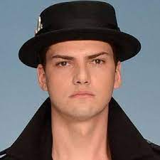 Ochsenknecht was born in munich to actor uwe ochsenknecht and actress natascha ochsenknecht. Jimi Blue Ochsenknecht Bio Family Trivia Famous Birthdays
