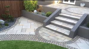 Marshalls Steinplatten Mit Schonen Kanten Steinmauer Garten Gartengestaltung Vorgarten Terrasse