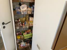Schränke für kleider, geschirr, bücher ein eingebauter schrank (= ein einbauschrank) zu kalt gespültes geschirr riecht nach nassem hund. Tipps Fur Ordnung In Der Kuche Die Grosse Anleitung