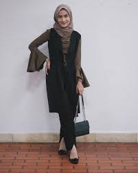 Komunitas hijab fashion indonesia (khfi) atau indonesian hijab fashion community (ihfc) kilau picture mempersembahkan : Suka Ngerasa Kebesaran 10 Ide Gaya Kece Hijab Untuk Cewek Bertubuh Kurus Sayang Buat Dilewatkan