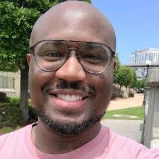 Estella Grant's Instagram, Twitter & Facebook