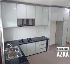 Dengan menggunakan kitchen set dapat membuat pekerjaan lebih salah satu di antaranya adalah bahan aluminium merupakan bahan yang ringan dan juga kuat namun secara ekonomis kitchen set jenis ini. Kitchen Set Aluminium Depok Azka Kitchen Set