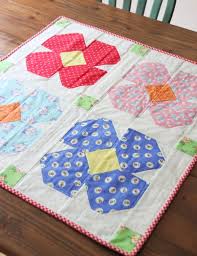 Free Floret Table Topper Pattern And First Blush Fabric Hop In 2020 Table Topper Patterns Quilted Table Runners Patterns Flower Quilt Patterns