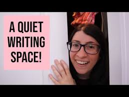 Author Melody Loomis