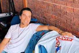 Serie gratis de gambito de dama (the queen's gambit): Miguel Coimbra Testa Positivo A Covid 19 E Restantes Membros Dos D A M A Estao De Quarentena