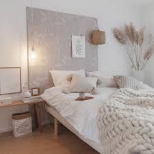 mijn slaapkamer heb ik inmiddels ook voorzien van behang alleen op een paneel zodat ik t makkelijk kan verplaatsen verder heb i slaapkamer interieur behang