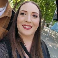 Lauren Beaver's Instagram, Twitter & Facebook