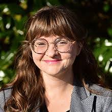 Kayce Cook's Instagram, Twitter & Facebook