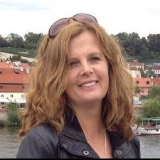 Eva Parry (@eva_parry)