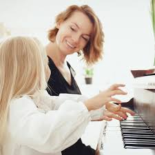 During my time with mayuko i found her to be very patient and persevering with me. Teaching Piano A Free Online Course Piano By Number