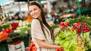 Damit die pflanzen optimal gedeihen, ist es wichtig, die samen zum richtigen zeitpunkt auszusäen. Saisonkalender Fur Obst Und Gemuse Was Wann Kaufen